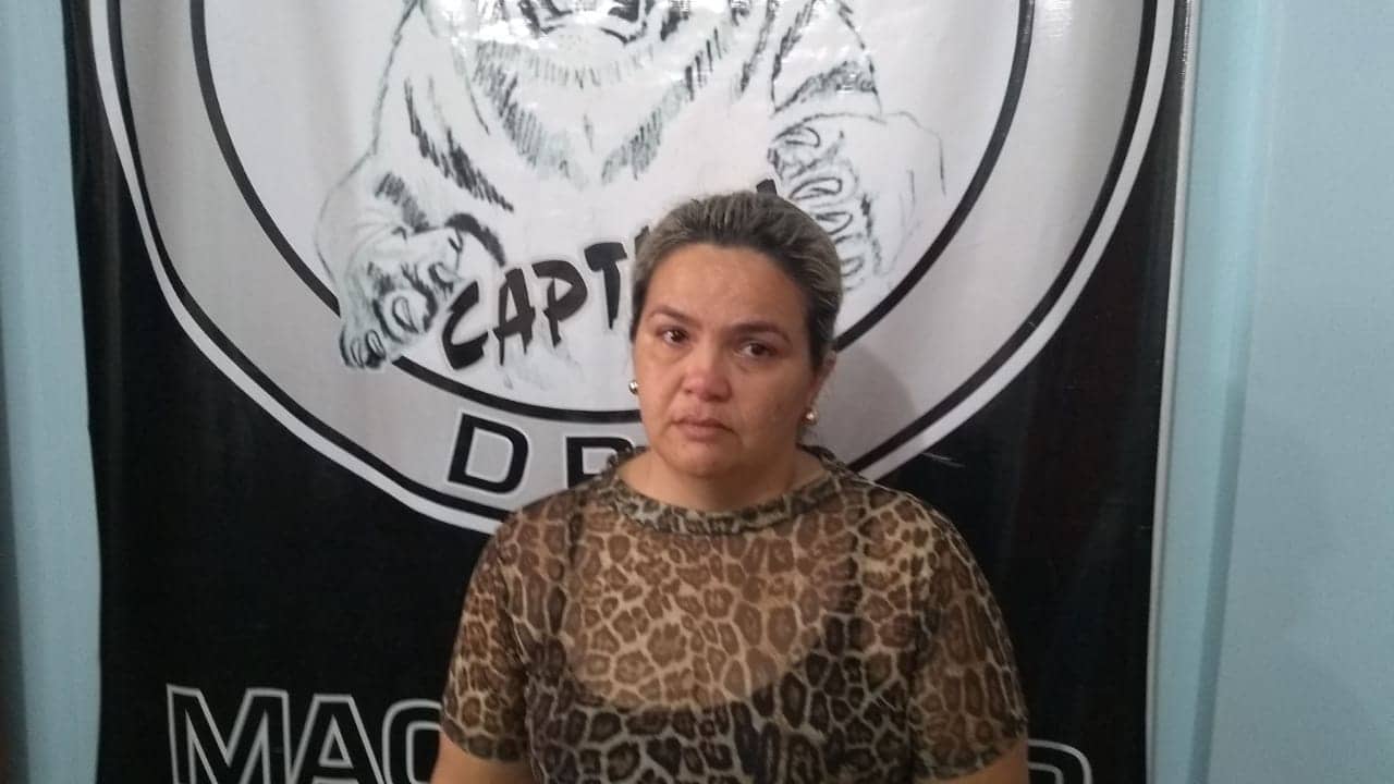 POLÍCIA CIVIL PRENDE MULHER ACUSADA POR FRAUDAR PROCEDIMENTO LICITATÓRIO MEDIANTE O USO DE DOCUMENTO FALSO